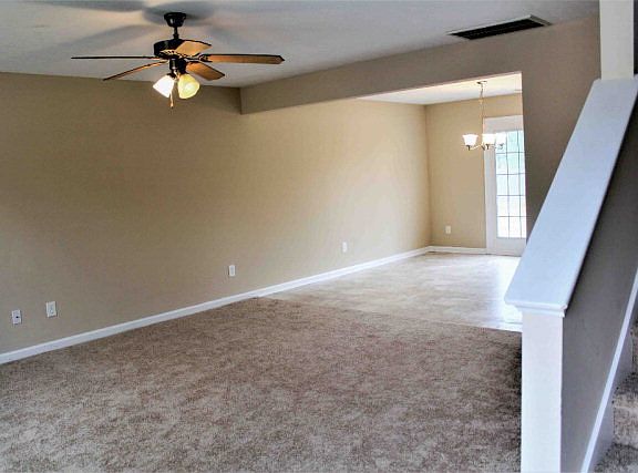 2nd image of 2087 Gardenview Dr
