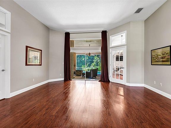 4th image of 1171 New Castle Ct