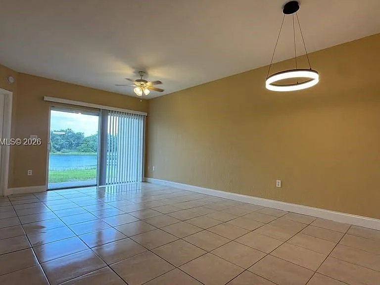 1133 Golden Lakes Blvd #812 — Photo 4