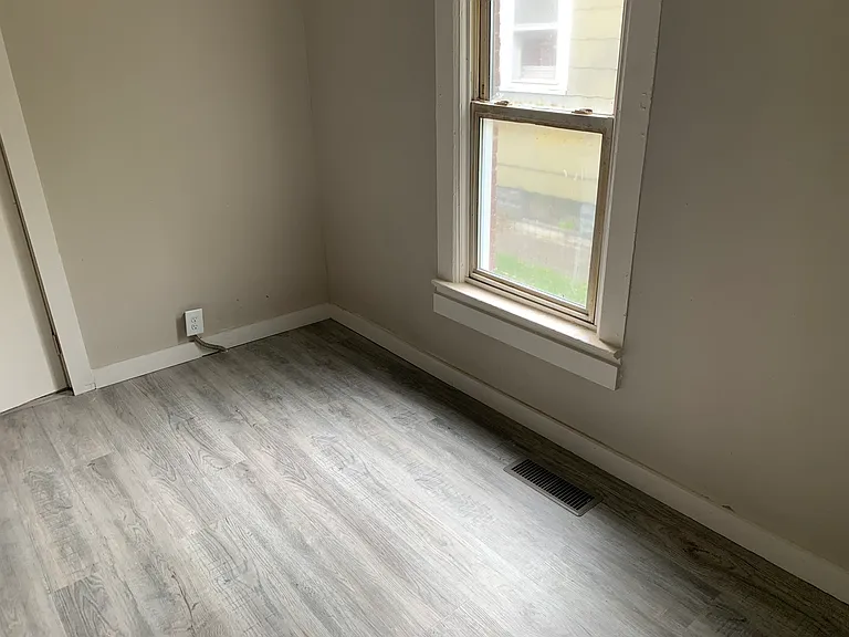 1613 S Scott St #1 — Photo 5