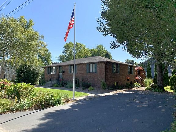 3rd image of 29 Home Ave