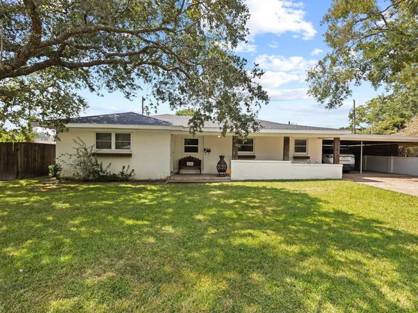 103 Britton Drive, Silsbee, TX 77656-3828