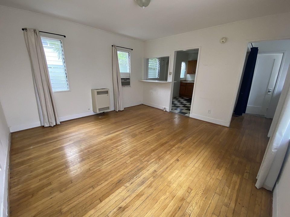1st image of 1122 N Gardner St #2
