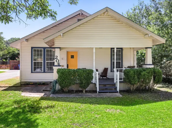 204 W University Ave, Waxahachie, TX 75165