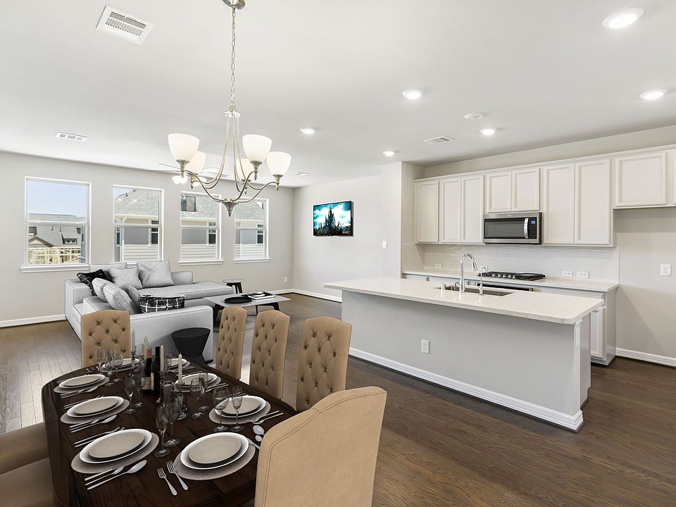 Lakeshore at Towne Lake Townhomes - Adrianna Interior Image 1