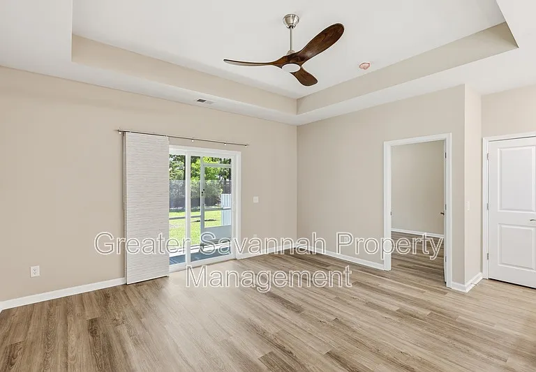 130 Danbury Ct #1 — Photo 18