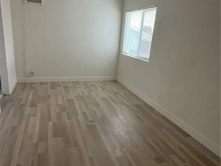 139 N Palm Ave #1 — Photo 13