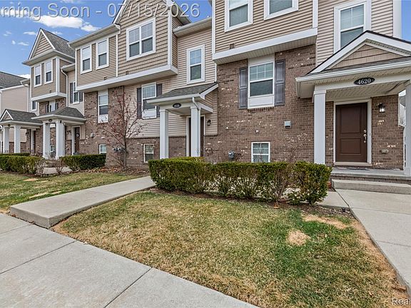 2nd image of 4616 Bradley Cir