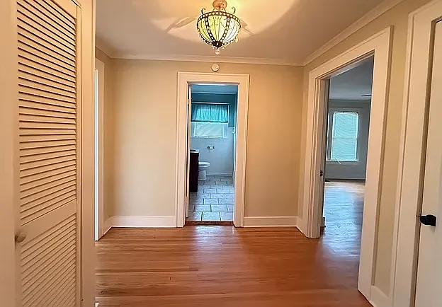 1021 Prospect Ave — Photo 5