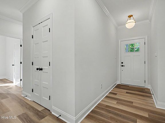 3rd image of 423 Morris Landing Road