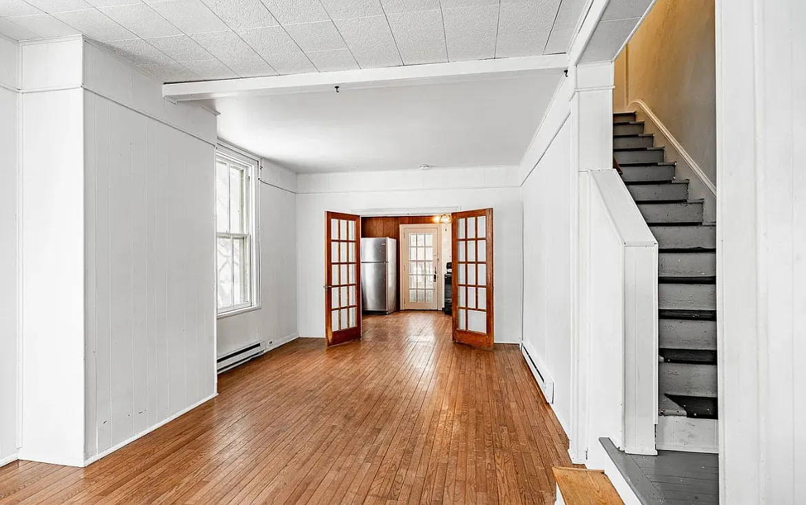 515 W 1st Ave — Photo 4