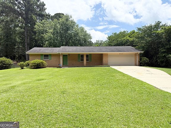 2nd image of 815 McCurdy Blvd