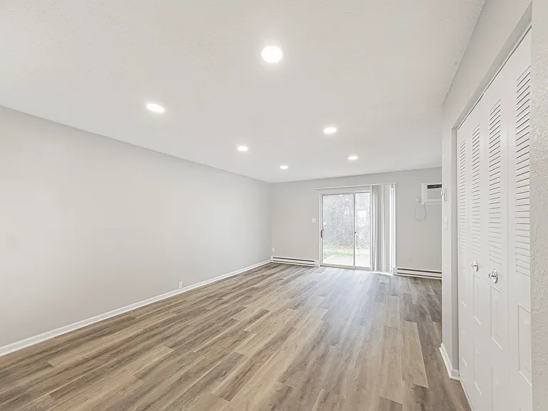 Yorktowne Pointe — Photo 19