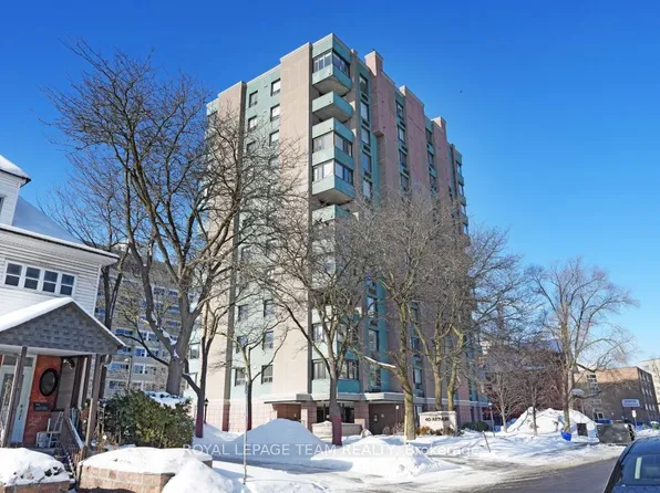 40 E Arthur St #1004, Ottawa, ON K1R 7T5