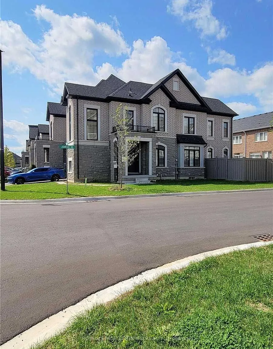 2 bed, $1,800 — Photo 2