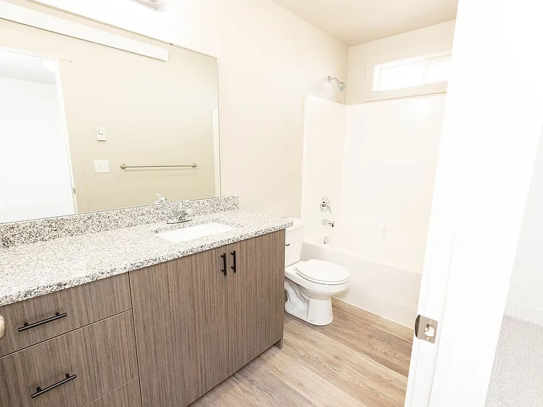 6327 N Freedom Rd — Photo 10