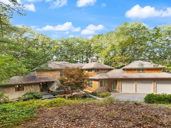 42 Great Pond Dr, Boxford, MA 01921