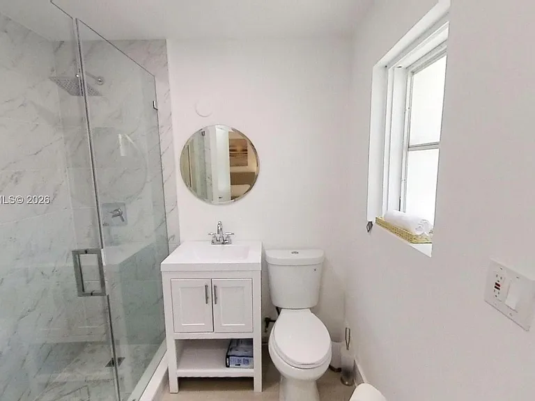 840 SW 7th St #852 — Photo 7