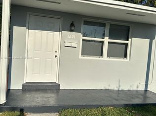 1219 N 20th Ave, Hollywood, FL 33020
