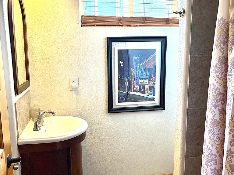 2544 N Emerson St #A — Photo 26