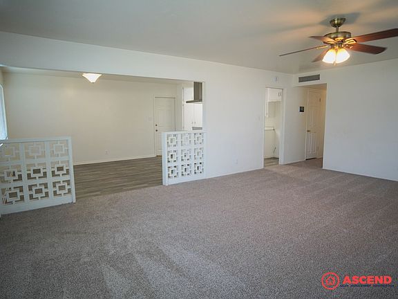 3rd image of 3121 Beaumont Ct