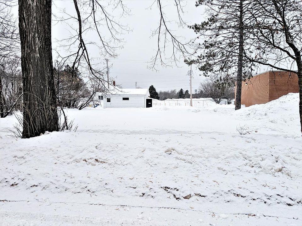 2nd image of 214 6th Ave S #S