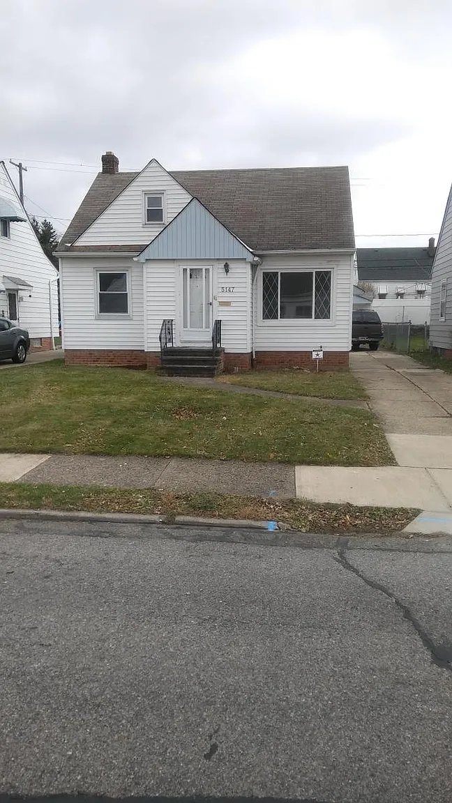 5147 Arch St photo 1