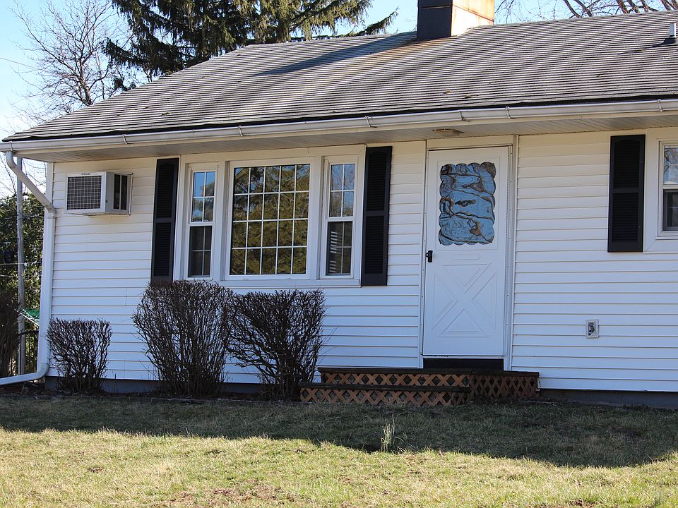 1st image of 31 Virginia Ave