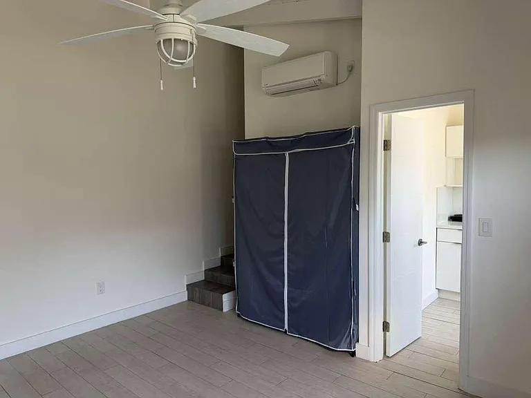 6330 SW 17th St — Photo 5