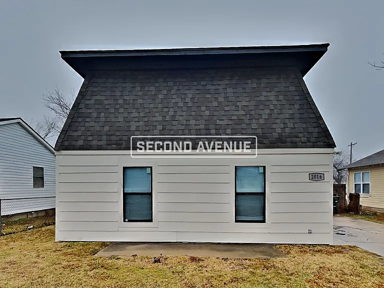 2016 N Pottenger Ave — Photo 16