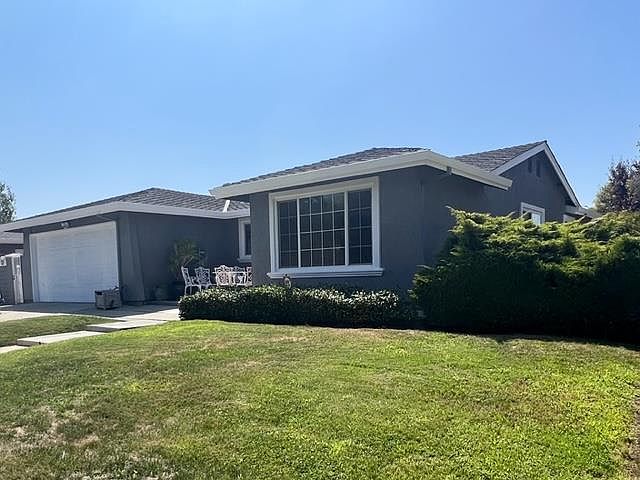 1st image of 2442 Renfield Way