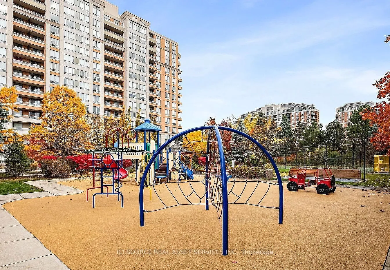 2 bed, $2,700 — Photo 3