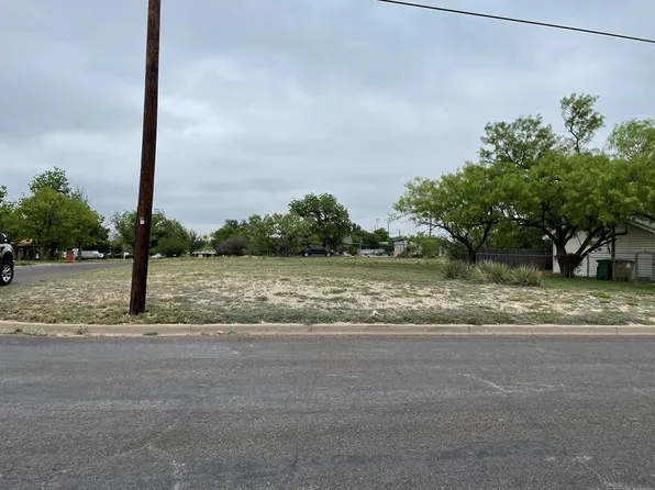 1516 N Van Buren St #See, San Angelo, TX 76901