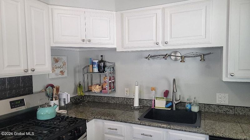 4th image of 17 Mac Arthur Drive