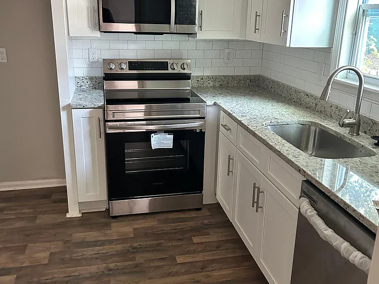 5004 Pat Mell Pl SE — Photo 6
