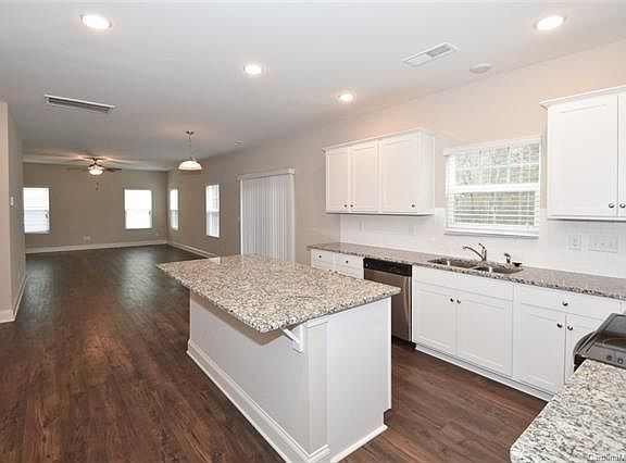 4th image of 14923 Boudins Ln