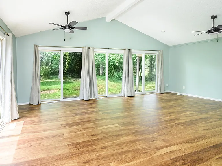117 N Hillsdale Dr — Photo 13