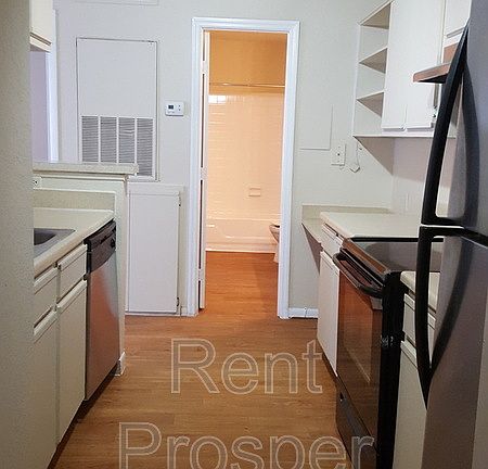 5th image of 5501 Rosebriar Way APT B101