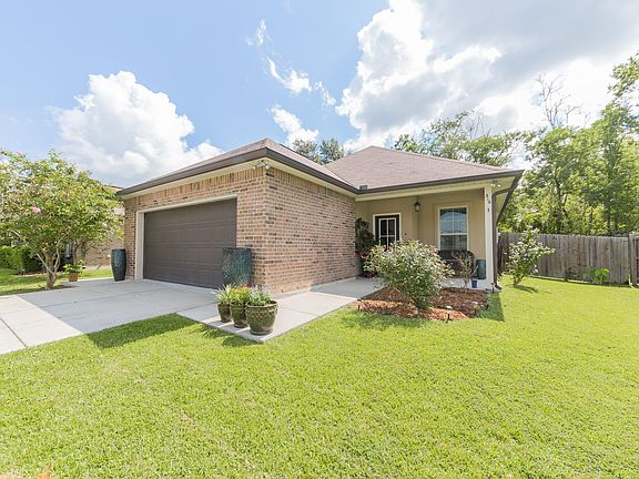 2nd image of 316 Magnolia Knee Dr