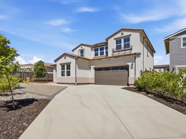 597 Matterhorn Ct, Marina, CA 93933