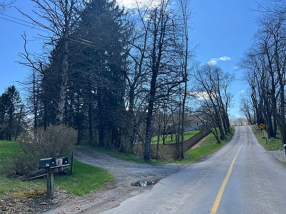 5th image of 242 Victory Rd