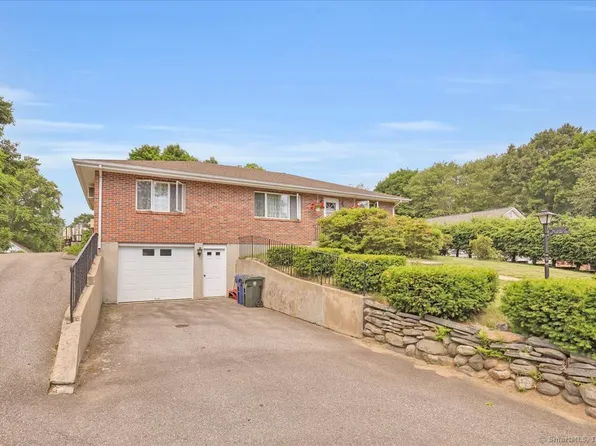 40 Gifford Avenue, Windham, CT 06226