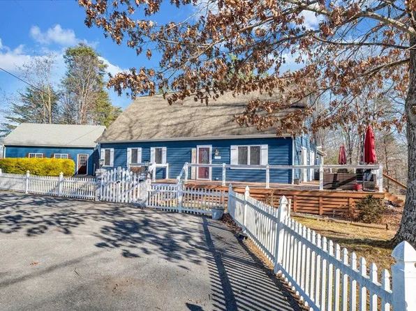 100 Sandpiper Dr, Huddleston, VA 24104