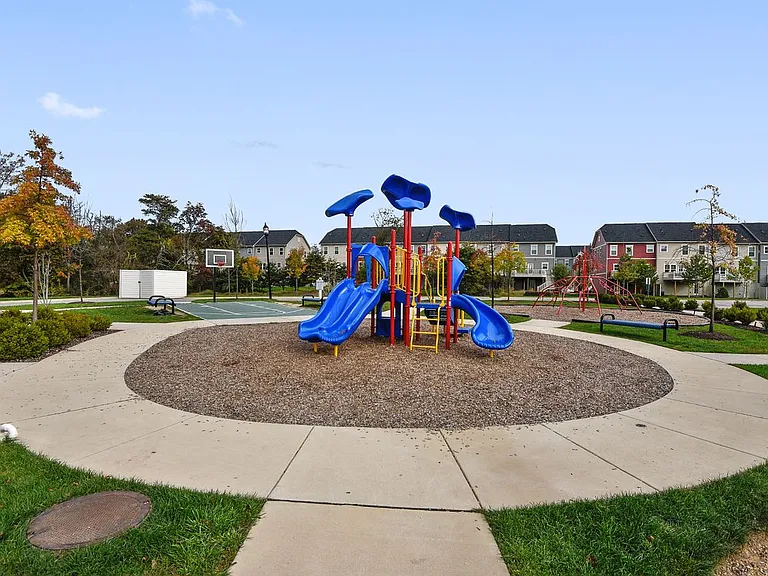 725 Apple Orchard Dr — Photo 31
