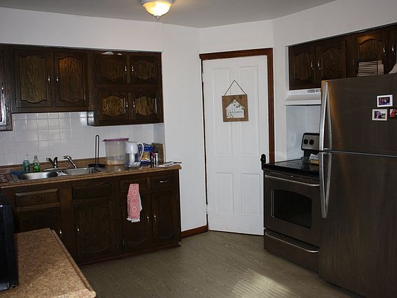 4th image of 723-725 Fairbanks St