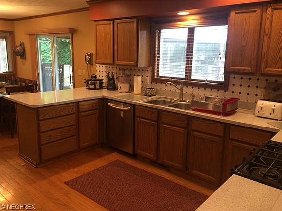 4th image of 7653 Wilton Ln