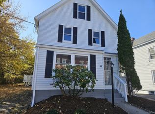 46 Davis St, Holyoke, MA 01040