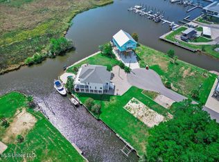 3522 Lumahai Pl, Diamondhead, MS 39525