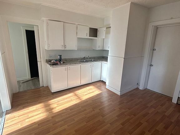 Kitchen (appliances coming)