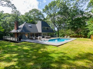 32 Locust Ln, Sag Harbor, NY 11963